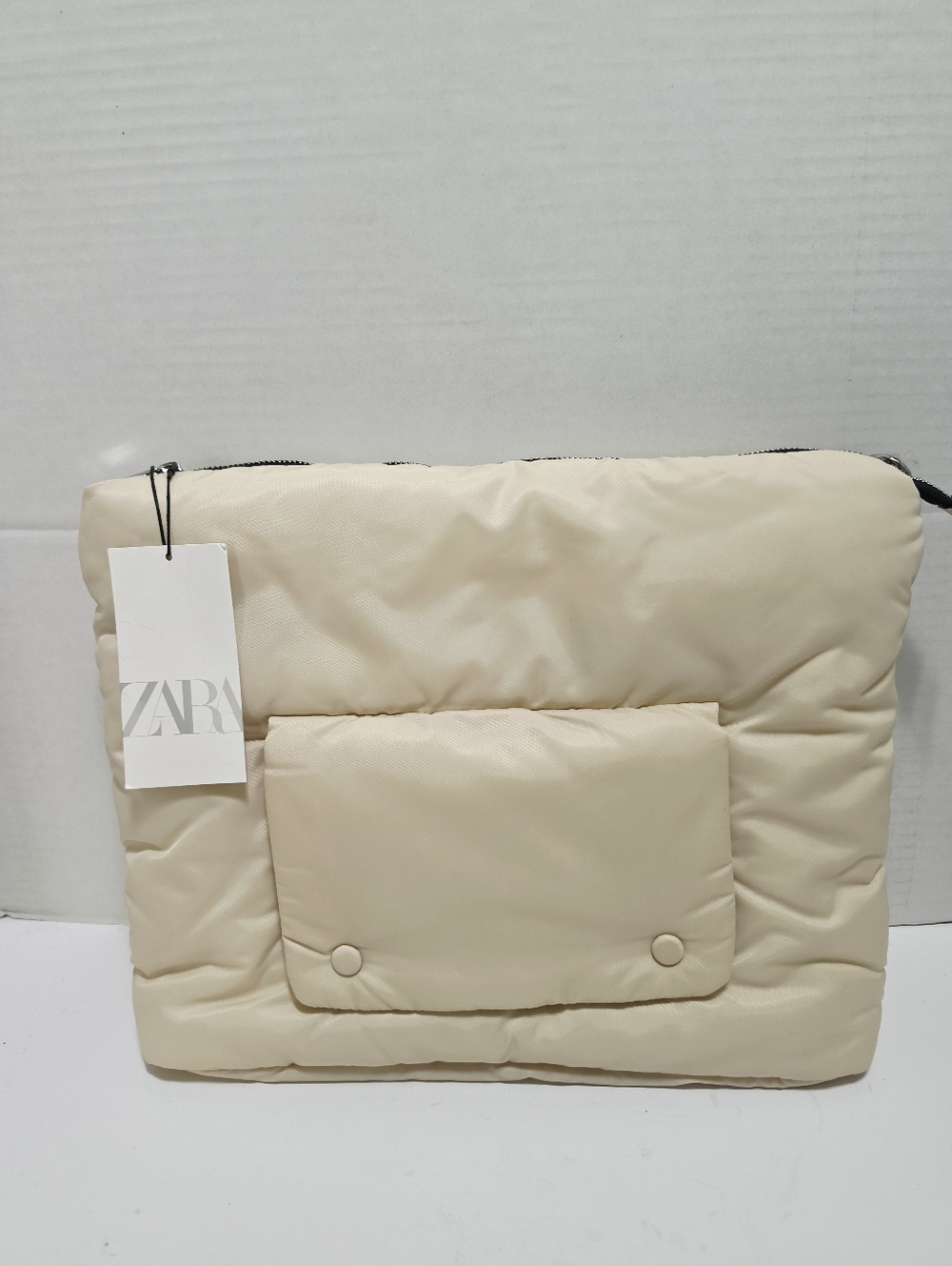 Zara Puffer Clutch Bag Wristlet Black Beige Zipper Top Tablet NWT